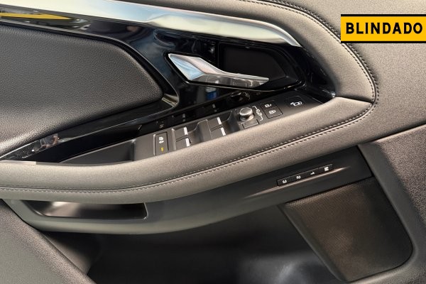 LAND ROVER Range Rover Evoque 2.0 P250 R-dynamic SE AWD 2020/2021